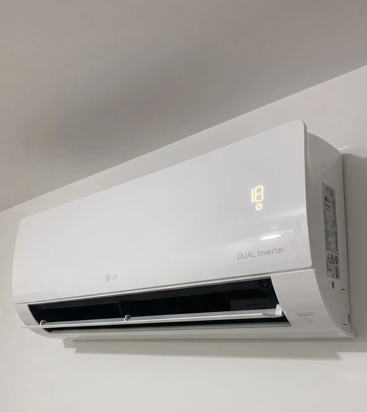 Ambiente com ar-condicionado instalado pela M&M